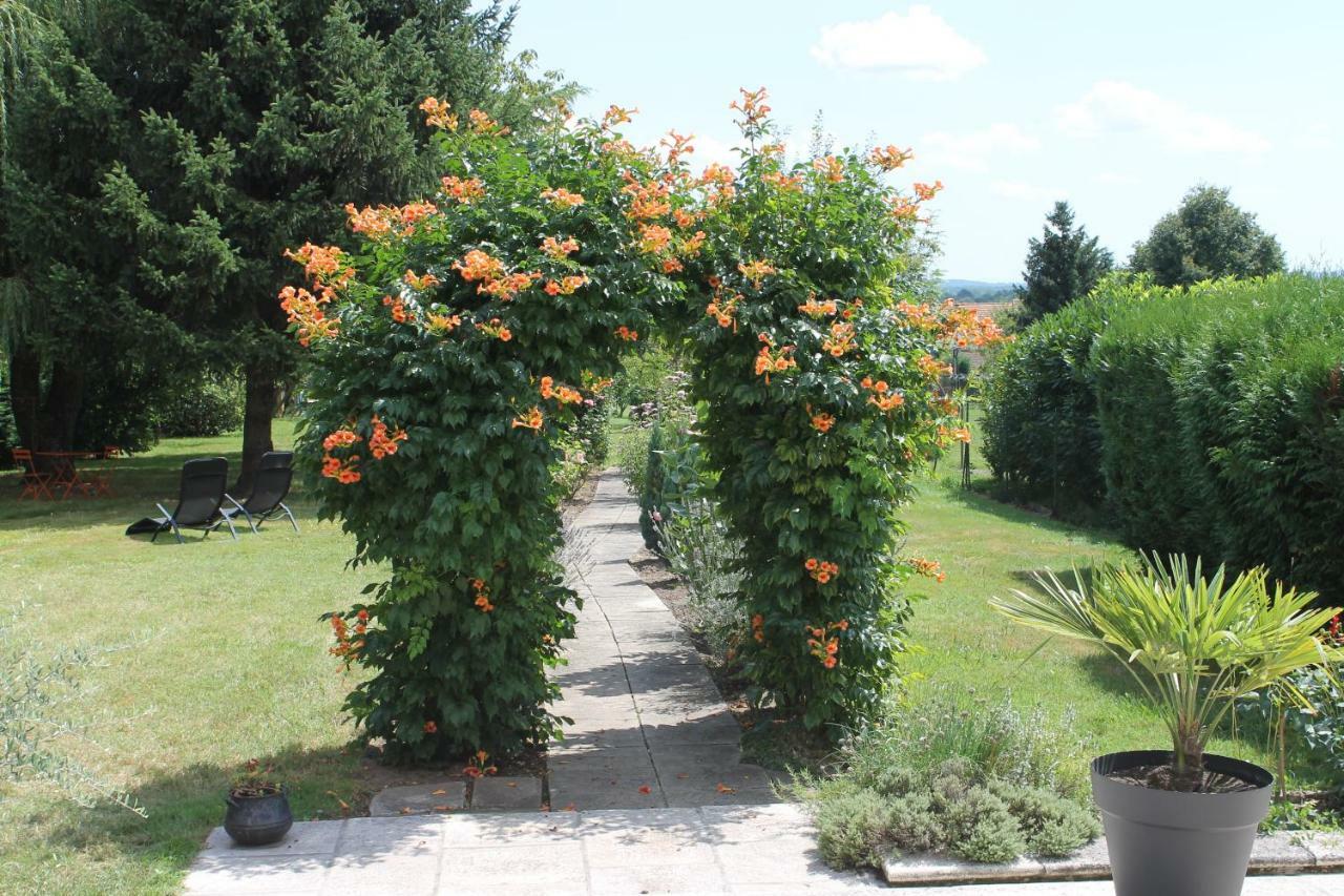 Les Laurentides Athee  Luaran gambar